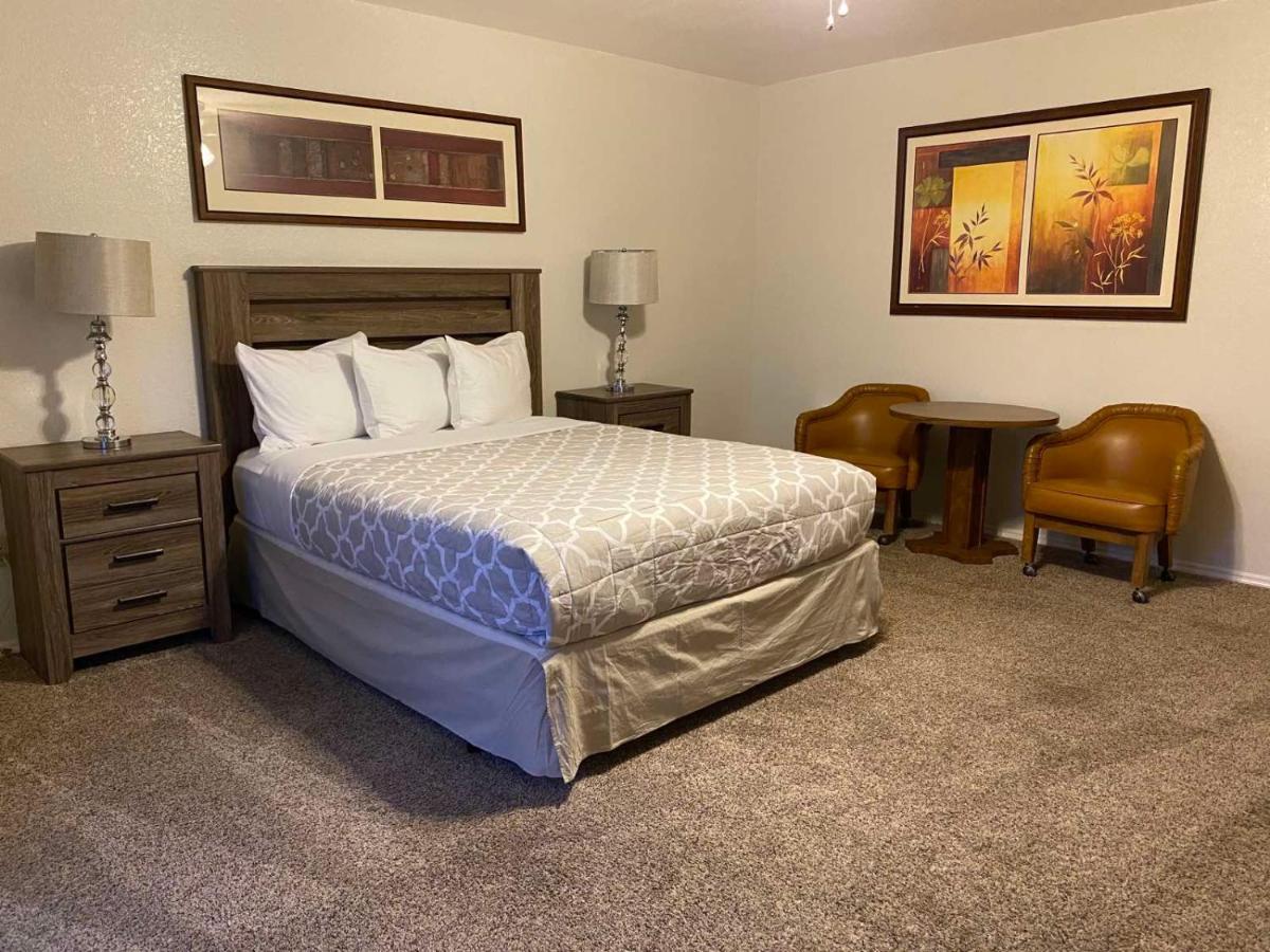 Eagle Hotel Палмър Екстериор снимка