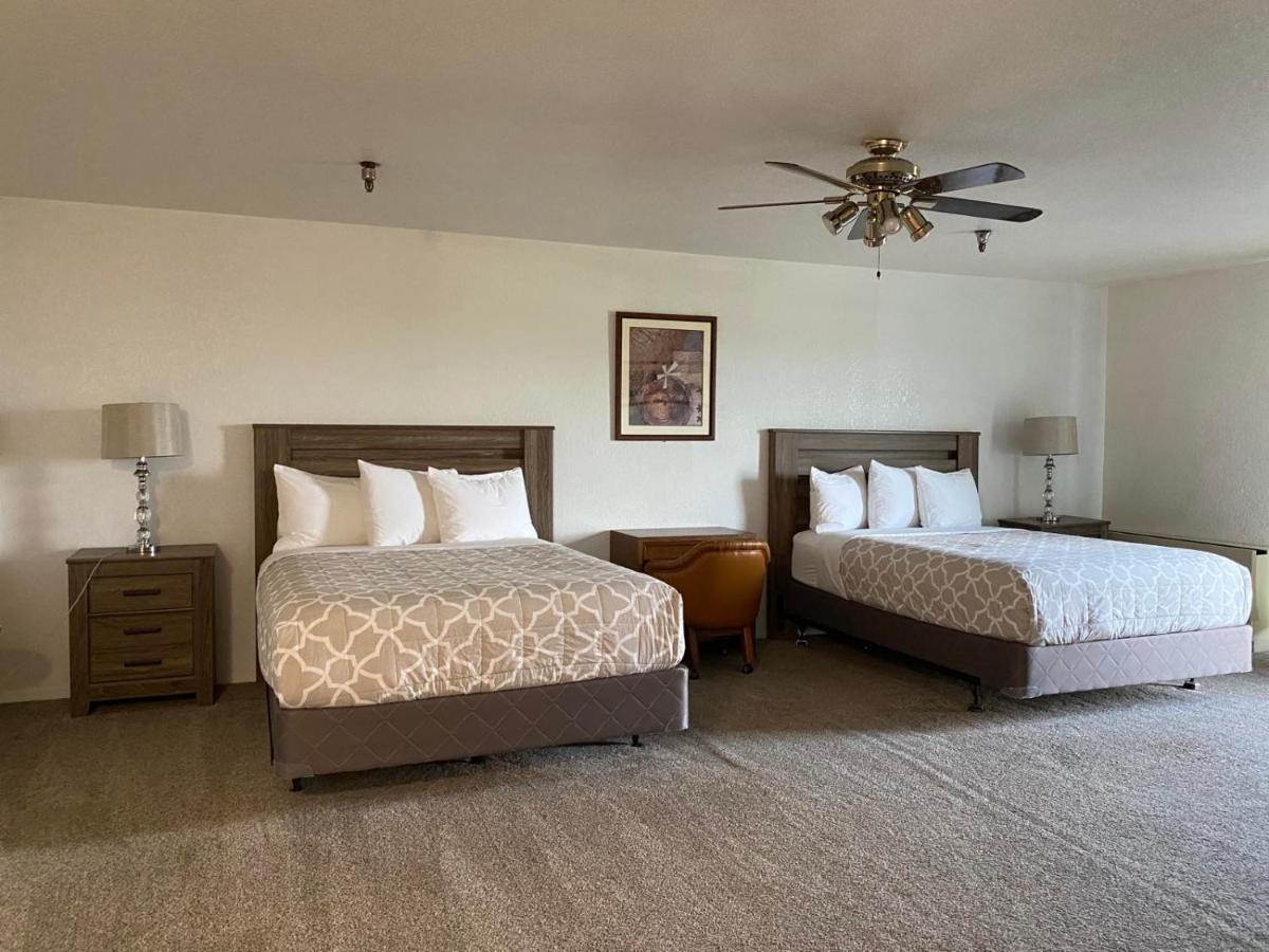 Eagle Hotel Палмър Екстериор снимка