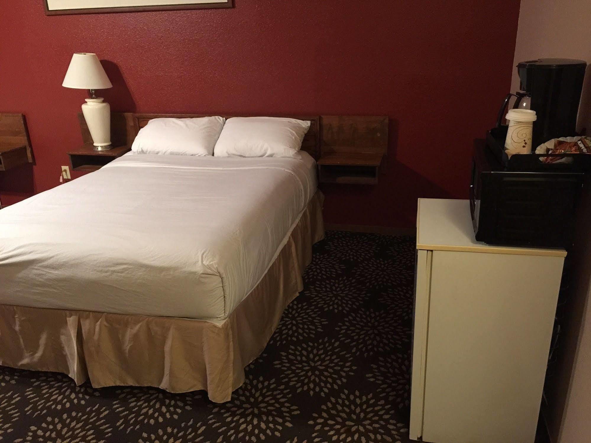 Eagle Hotel Палмър Екстериор снимка